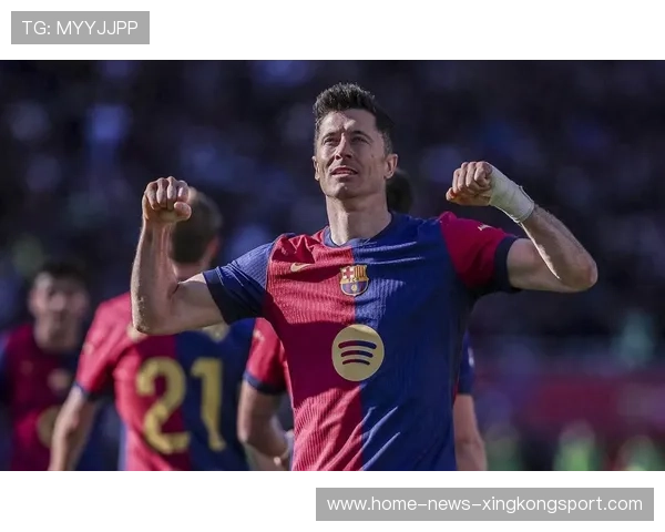 莱万离门远射的爆发力令人侧目