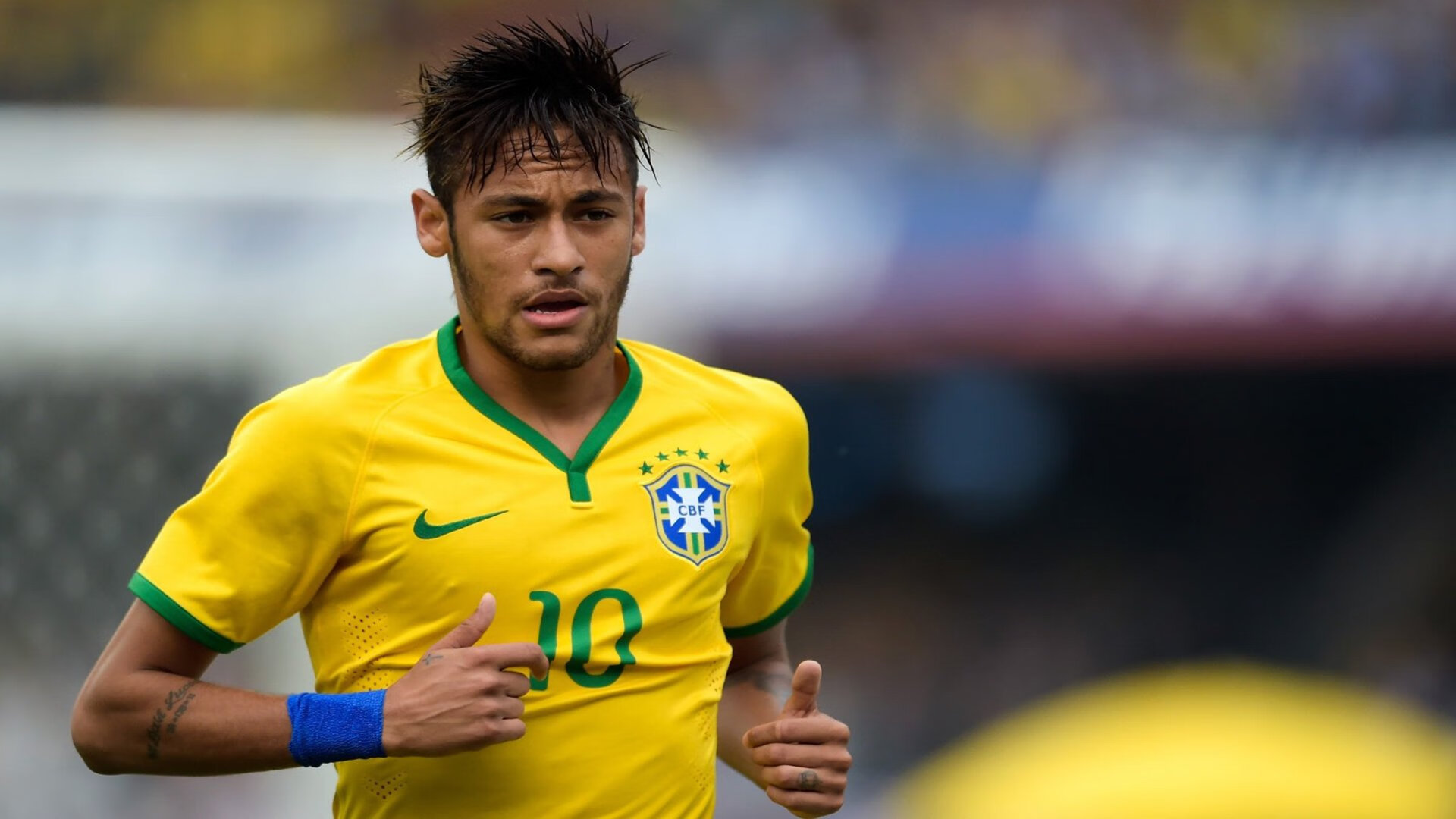 德甲榜首大战吸引全球关注